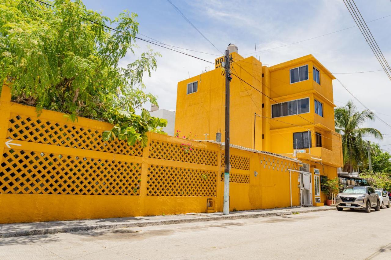 Hotel Las Palmas Cancun Centro Exterior photo